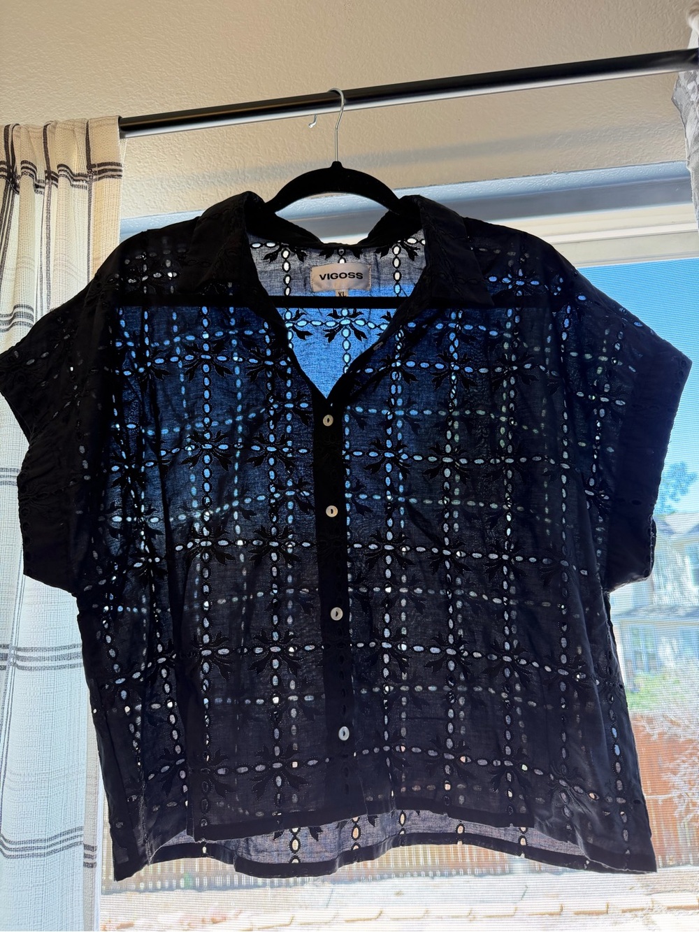Vigoss Black Eyelet Short Sleeve Button Front Crop Top